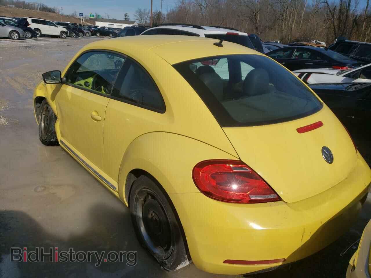 2012 VOLKSWAGEN BEETLE - VIN: 3VWJP7ATXCM602260 - Фото 3