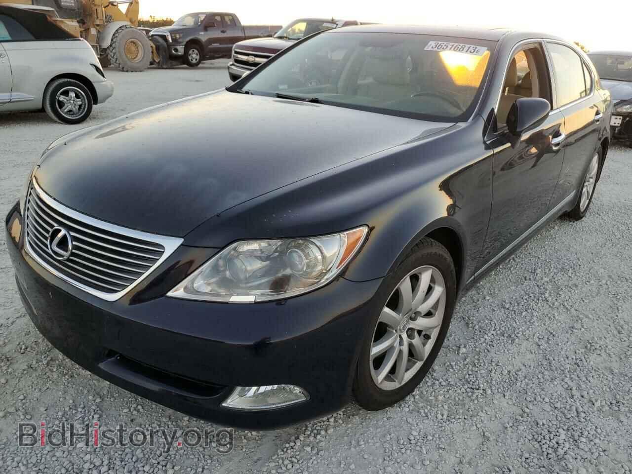 Photo JTHGL46F575008390 - LEXUS LS460 2007