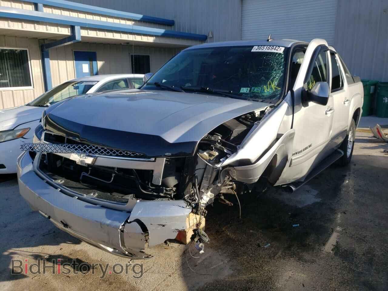2010 CHEVROLET AVALANCHE - VIN: 3GNVKFE08AG288205 - Фото 2