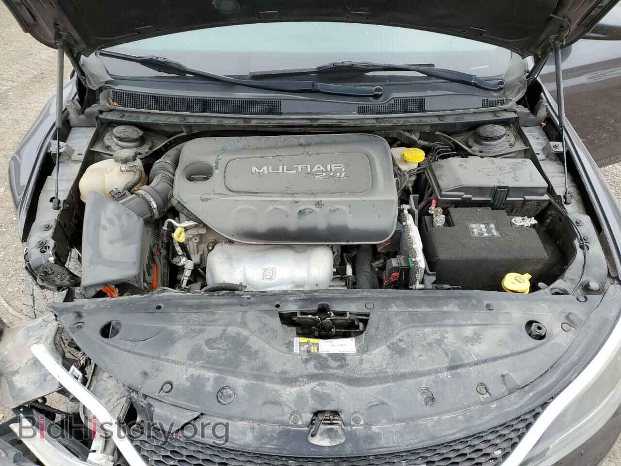2016 CHRYSLER 200 - VIN: 1C3CCCAB8GN140241 - Фото 11