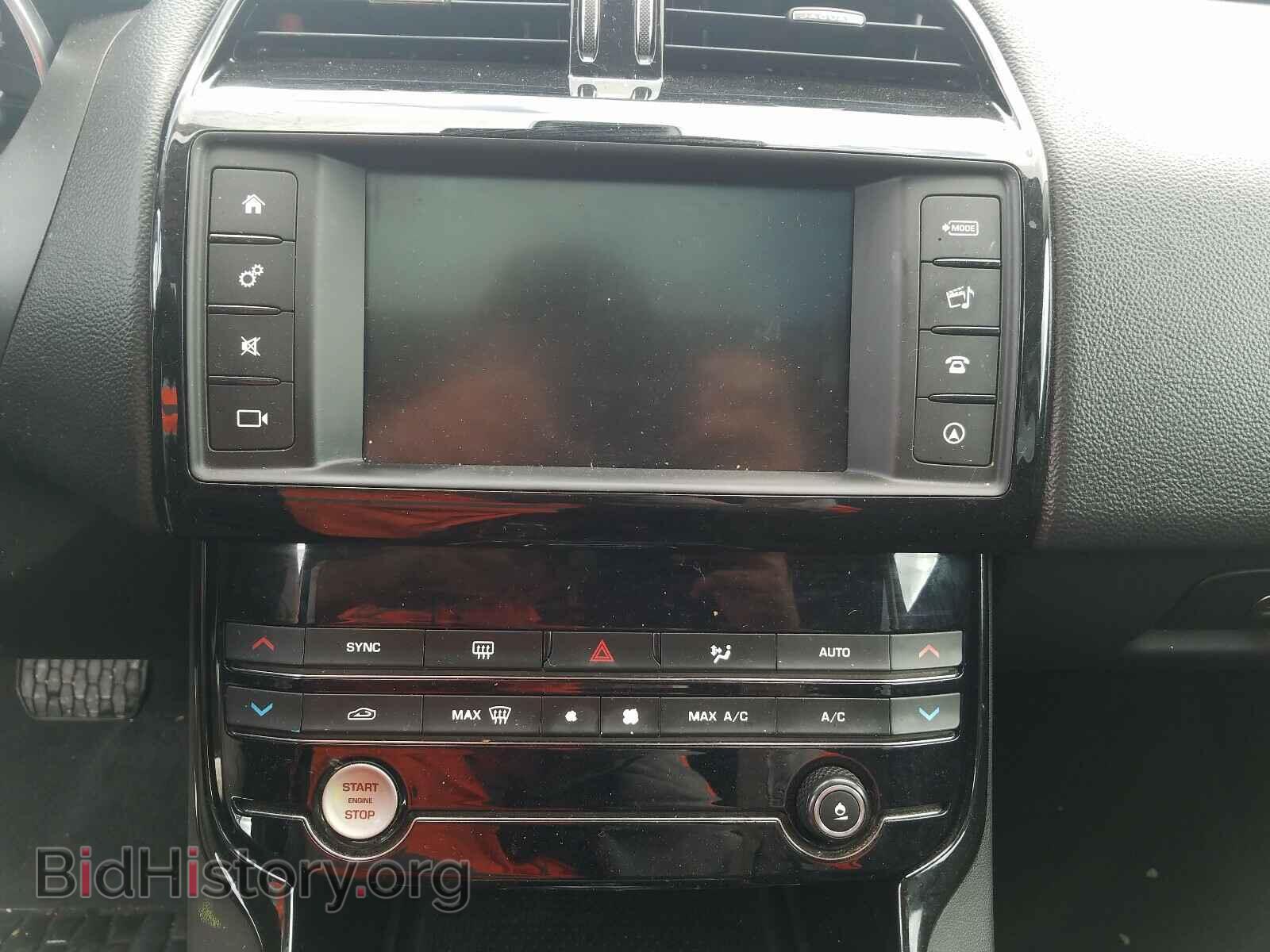 2017 JAGUAR XE - VIN: SAJAR4BG7HA971743 - Фото 9