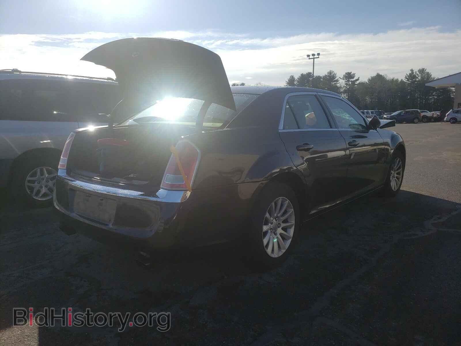 2013 CHRYSLER 300 - VIN: 2C3CCAAG3DH572806 - Фото 4