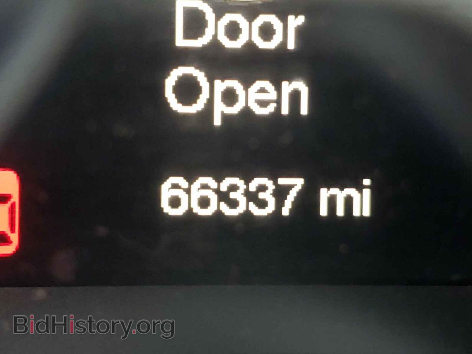 2016 CHRYSLER 200 - VIN: 1C3CCCABXGN137986 - Фото 8
