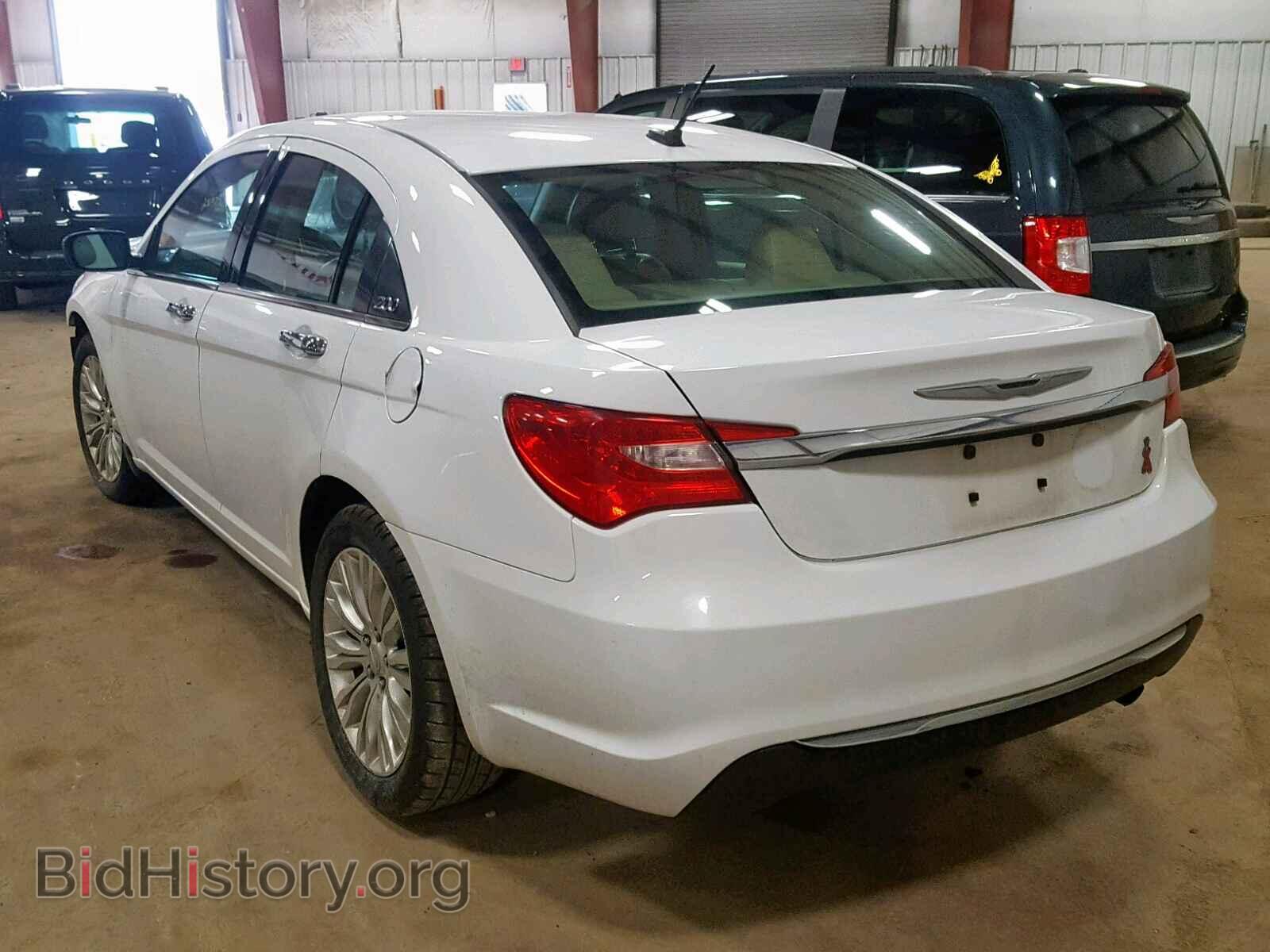 2011 CHRYSLER 200 - VIN: 1C3BC2FB0BN579909 - Photo 3