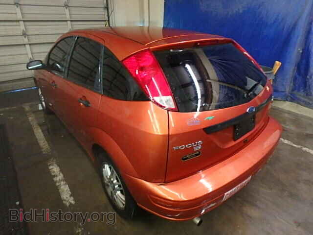 2005 FORD FOCUS - VIN: 3FAFP37N65R141127 - Фото 3