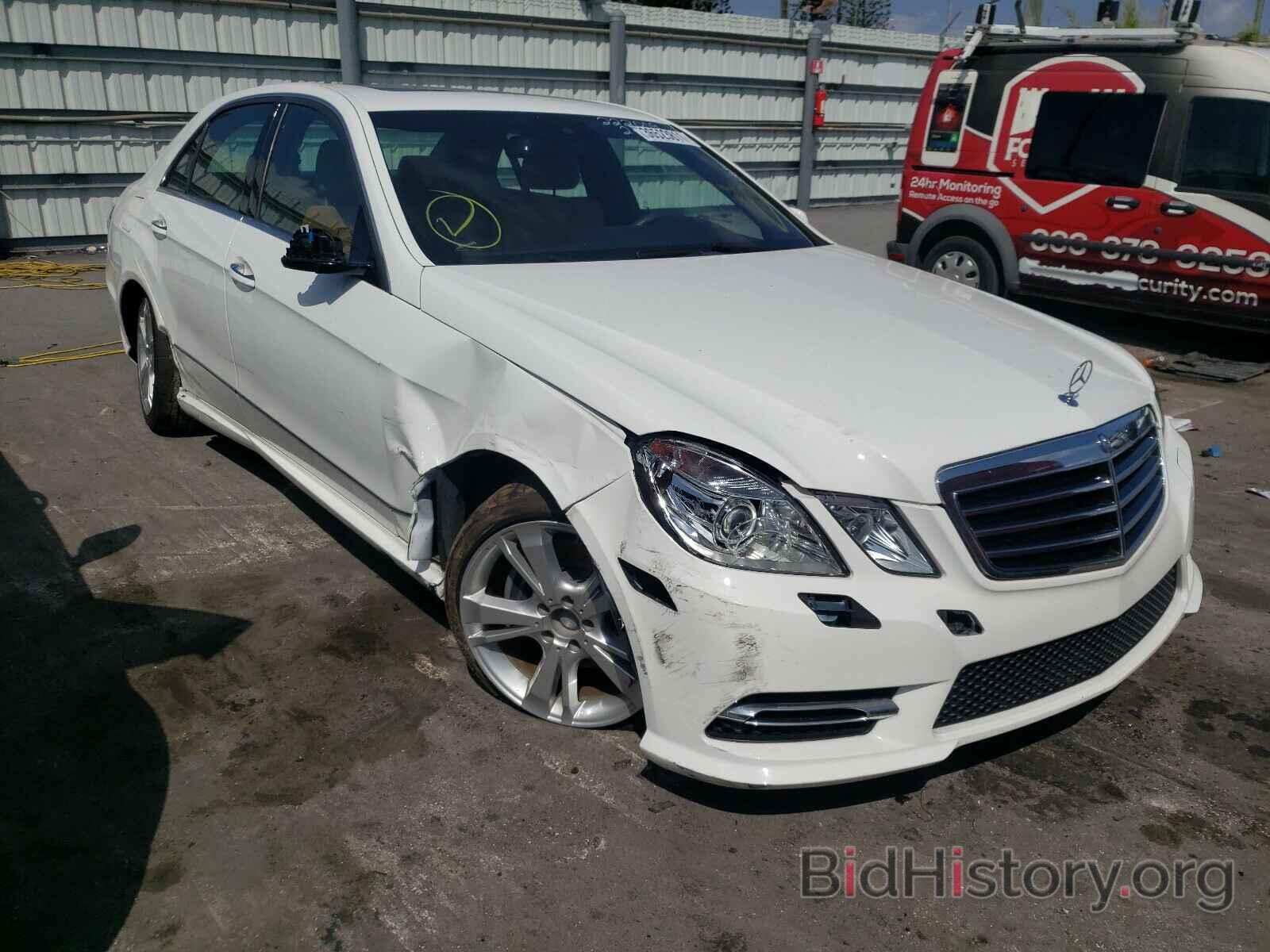 Photo WDDHF5KB1DA723410 - MERCEDES-BENZ E CLASS 2013