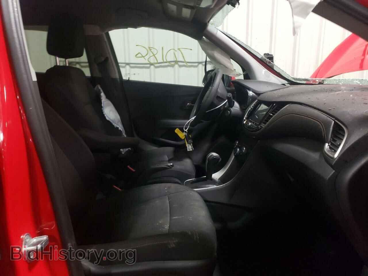 2017 CHEVROLET TRAX - VIN: 3GNCJPSB4HL178291 - Фото 5