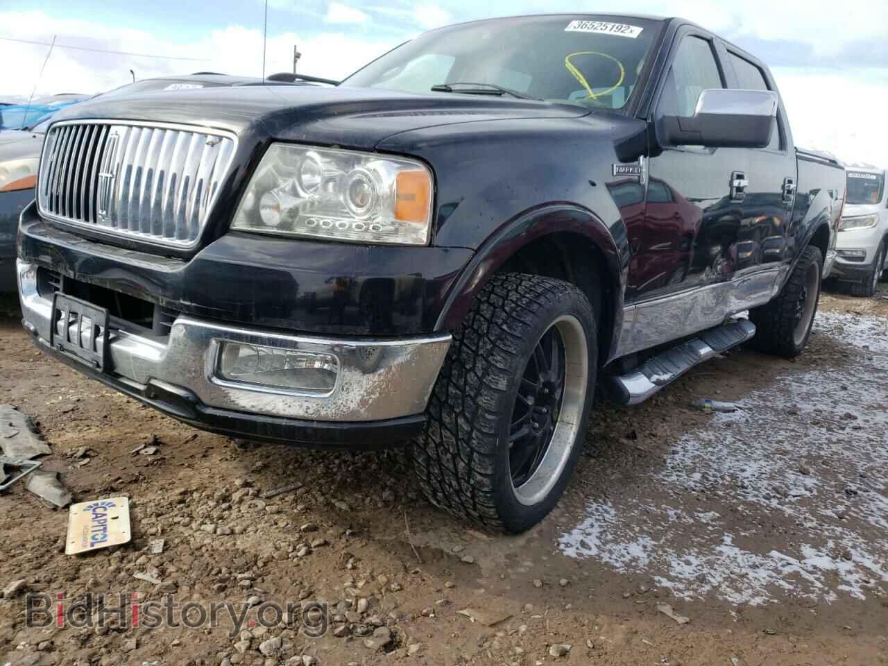 2006 LINCOLN MARK LT - VIN: 5LTPW18526FJ09159 - Фото 2