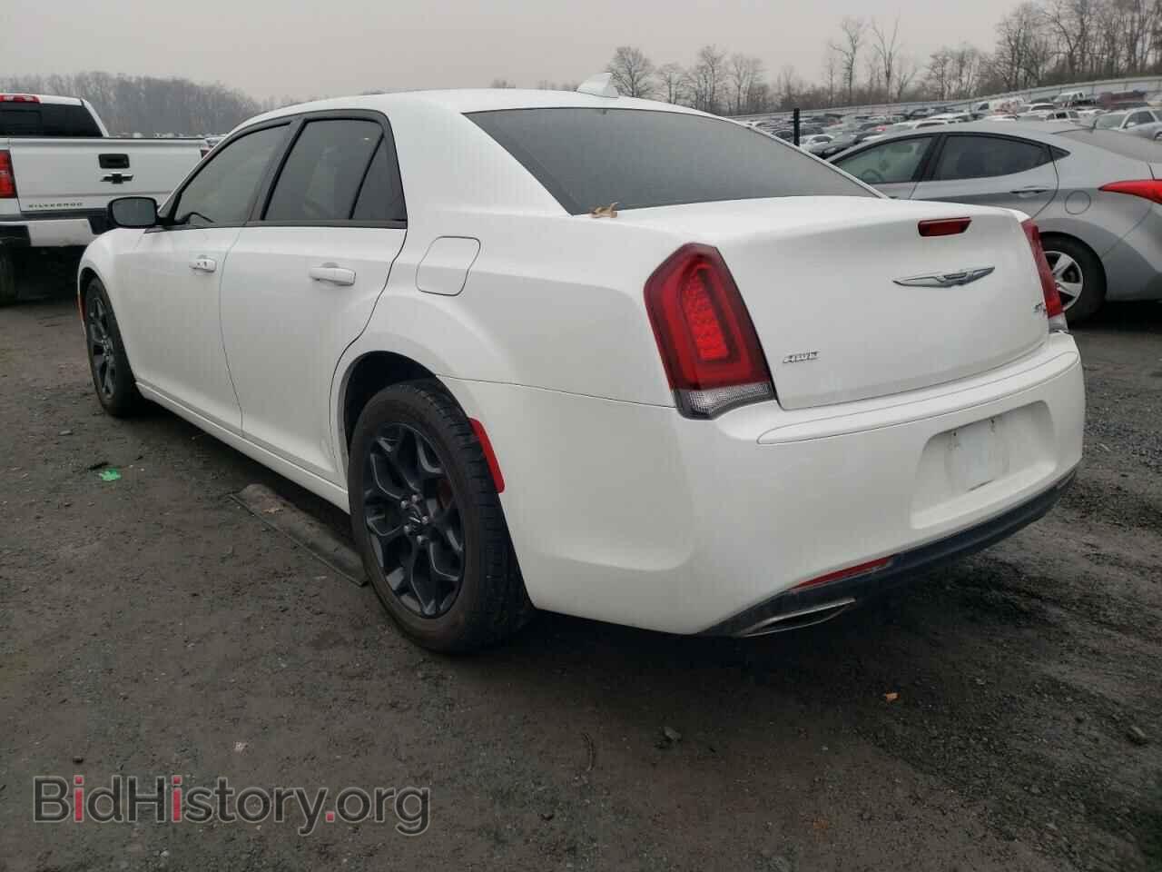 2019 CHRYSLER 300 - VIN: 2C3CCAGG4KH648697 - Фото 3