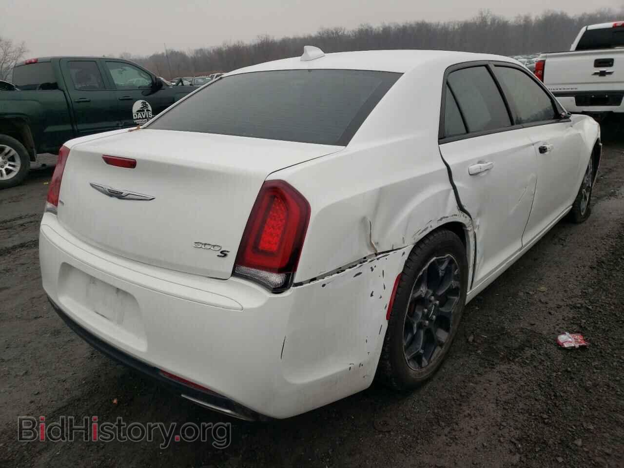 2019 CHRYSLER 300 - VIN: 2C3CCAGG4KH648697 - Фото 4