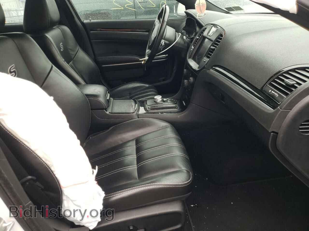 2019 CHRYSLER 300 - VIN: 2C3CCAGG4KH648697 - Фото 5