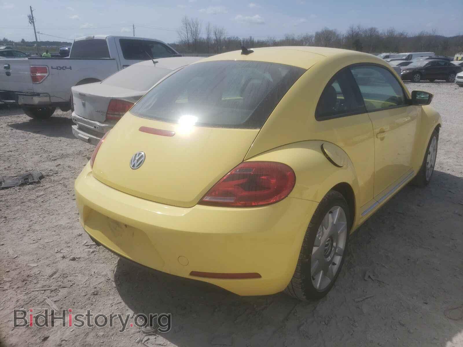 2012 VOLKSWAGEN BEETLE - VIN: 3VWJP7AT4CM604764 - Фото 4