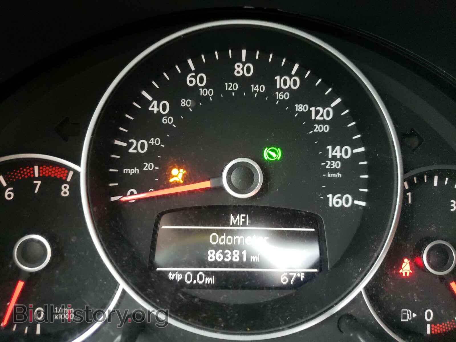 2012 VOLKSWAGEN BEETLE - VIN: 3VWJP7AT4CM604764 - Фото 8