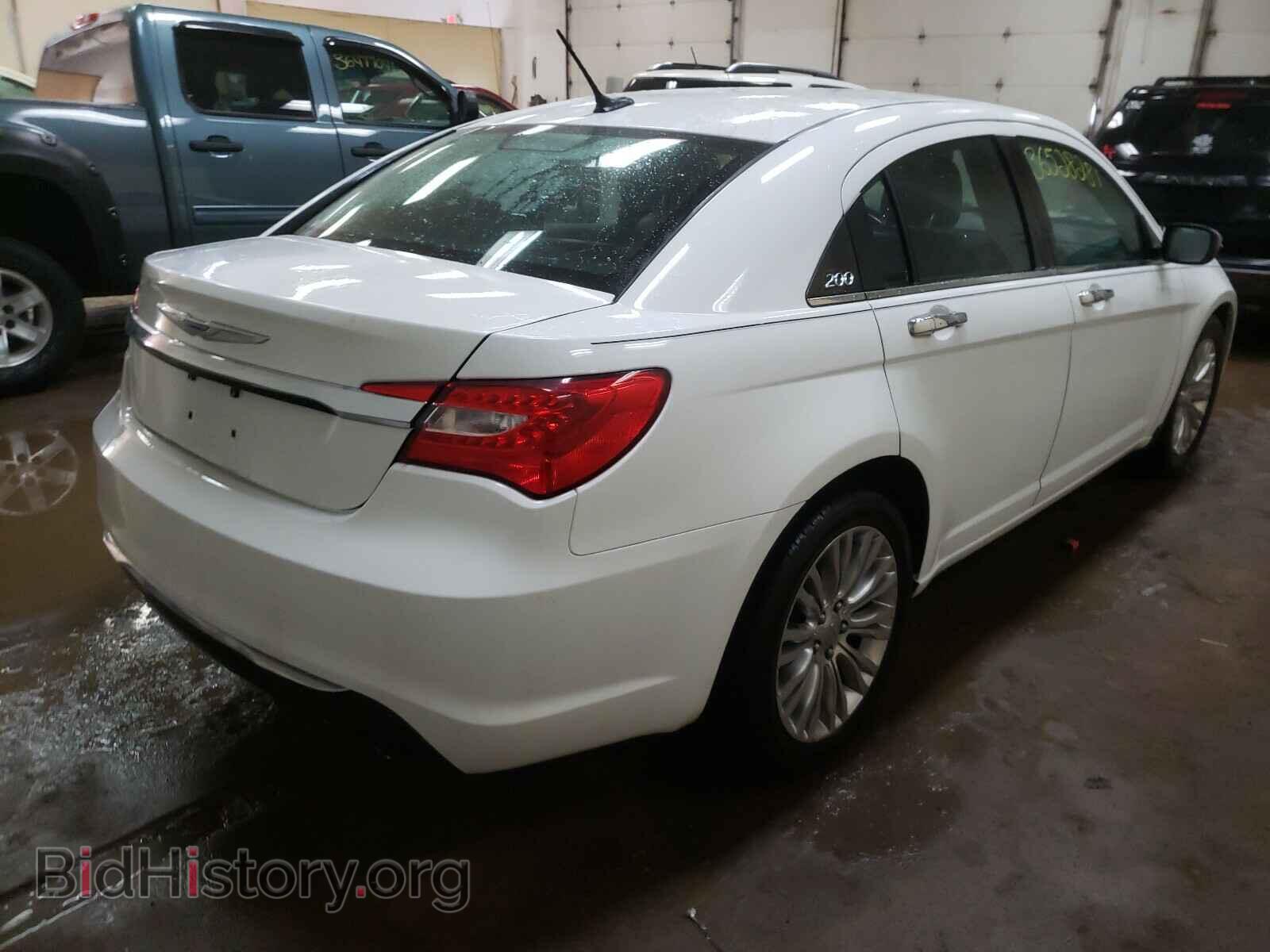 2013 CHRYSLER 200 - VIN: 1C3CCBCG4DN577913 - Фото 4