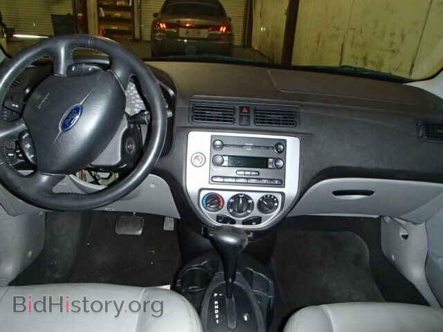 2005 FORD FOCUS - VIN: 3FAFP37N65R113327 - Фото 9