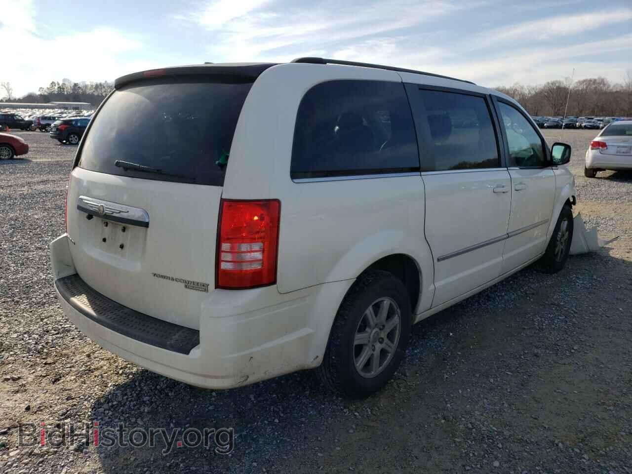 2010 CHRYSLER MINIVAN - VIN: 2A4RR5D10AR257254 - Фото 3