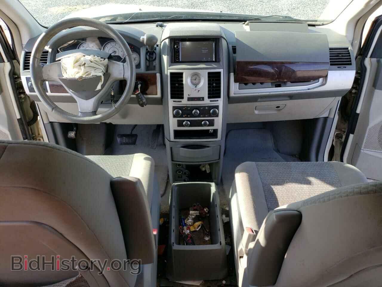 2010 CHRYSLER MINIVAN - VIN: 2A4RR5D10AR257254 - Фото 8