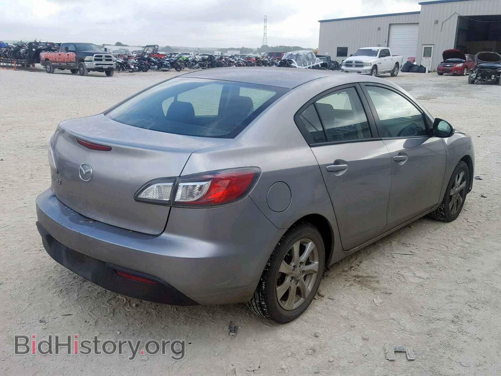 2011 MAZDA 3 - VIN: JM1BL1VF7B1450695 - Фото 4
