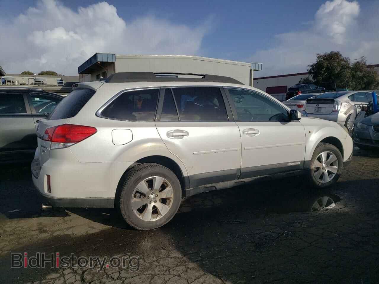2011 SUBARU OUTBACK - VIN: 4S4BRDKC0B2389206 - Фото 3