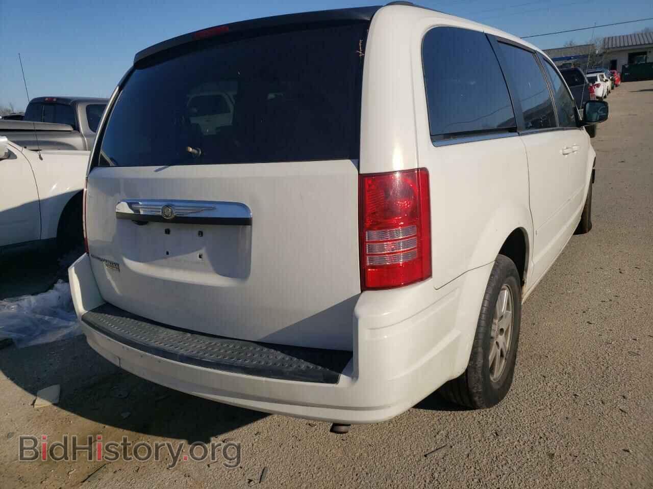 2008 CHRYSLER MINIVAN - VIN: 2A8HR54P08R800238 - Фото 4