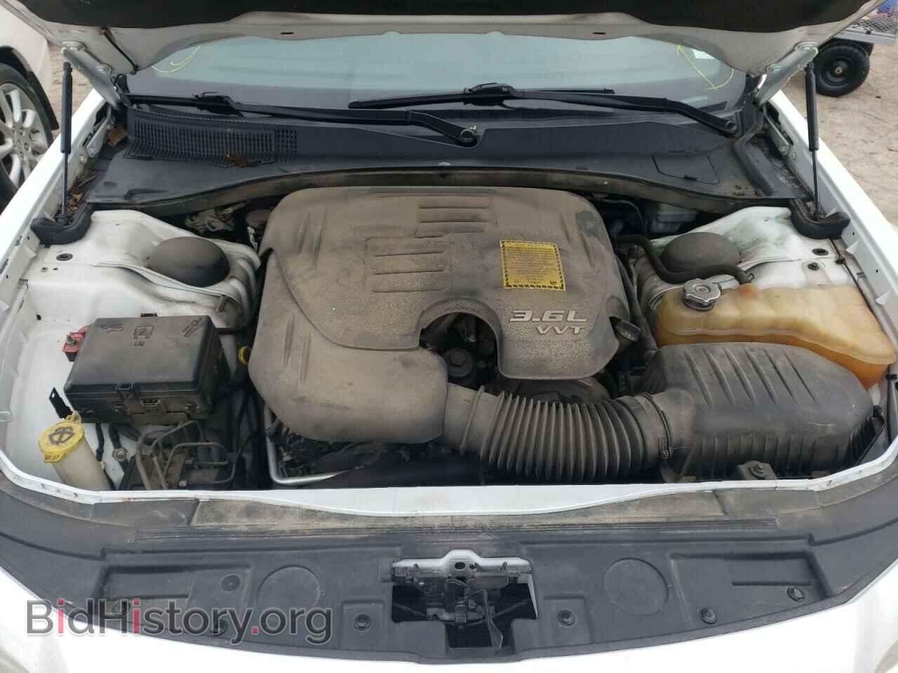 2011 CHRYSLER 300 - VIN: 2C3CA5CG6BH582804 - Фото 7