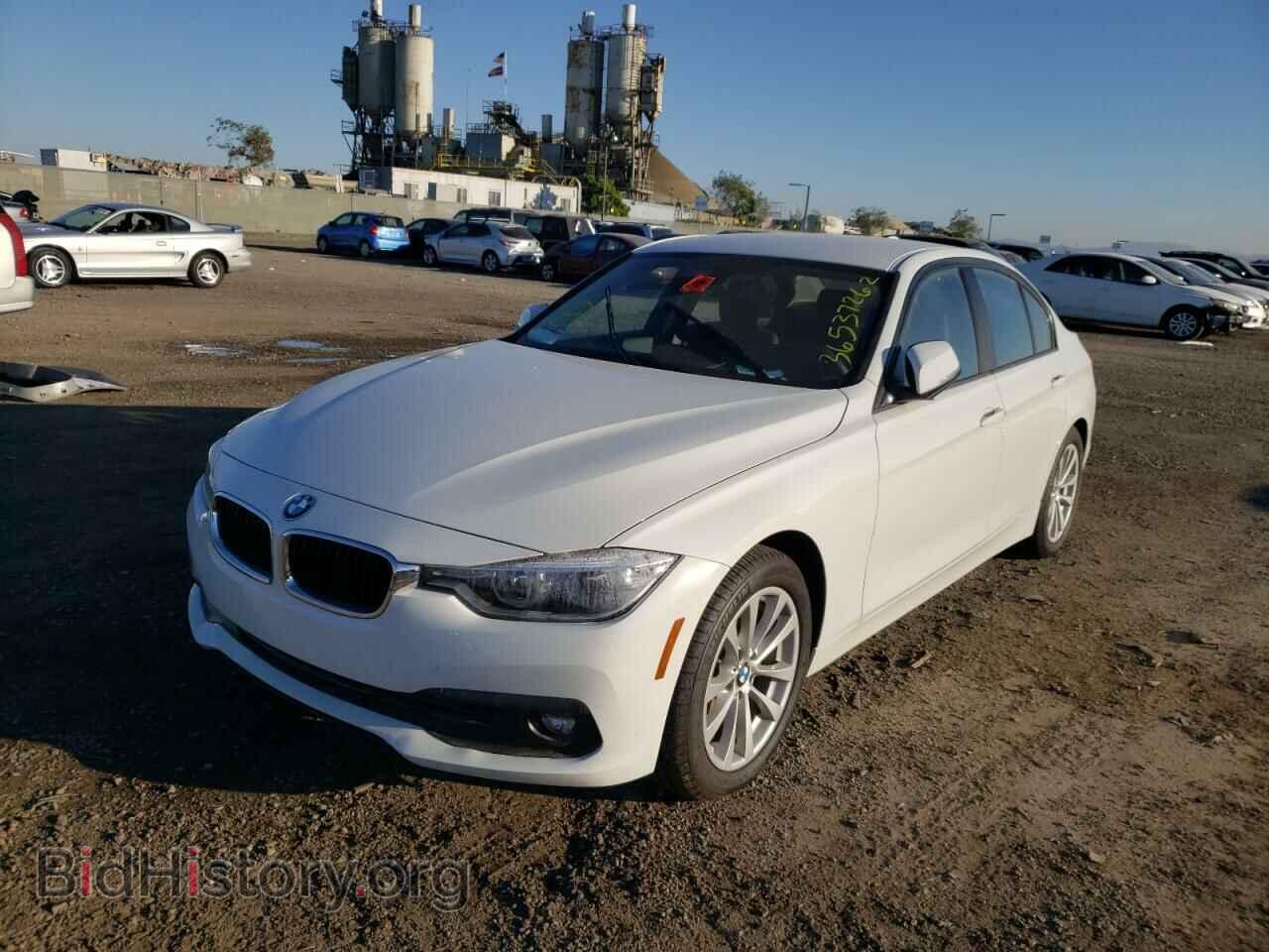 2018 BMW 3 SERIES - VIN: WBA8A9C52JAH14087 - Фото 2