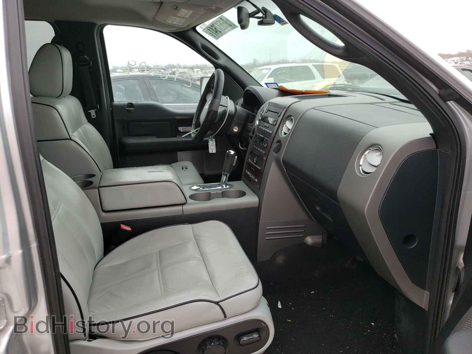 2006 LINCOLN MARK LT - VIN: 5LTPW16506FJ04111 - Фото 5