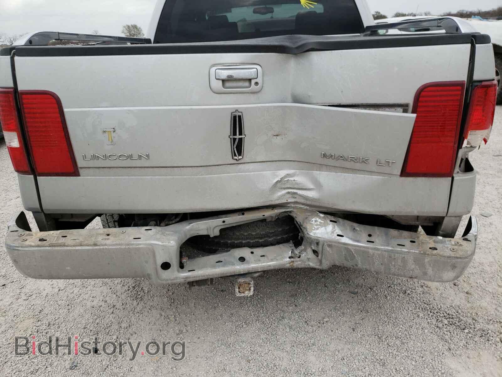 2006 LINCOLN MARK LT - VIN: 5LTPW16506FJ04111 - Фото 9
