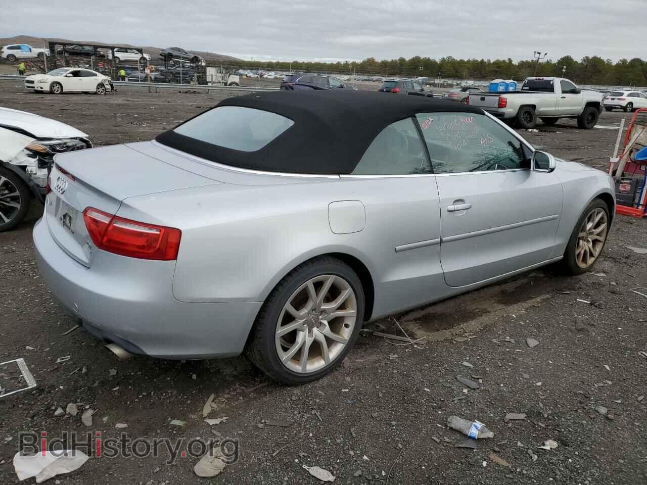 2011 AUDI A5 - VIN: WAUCFAFH8BN012754 - Photo 3