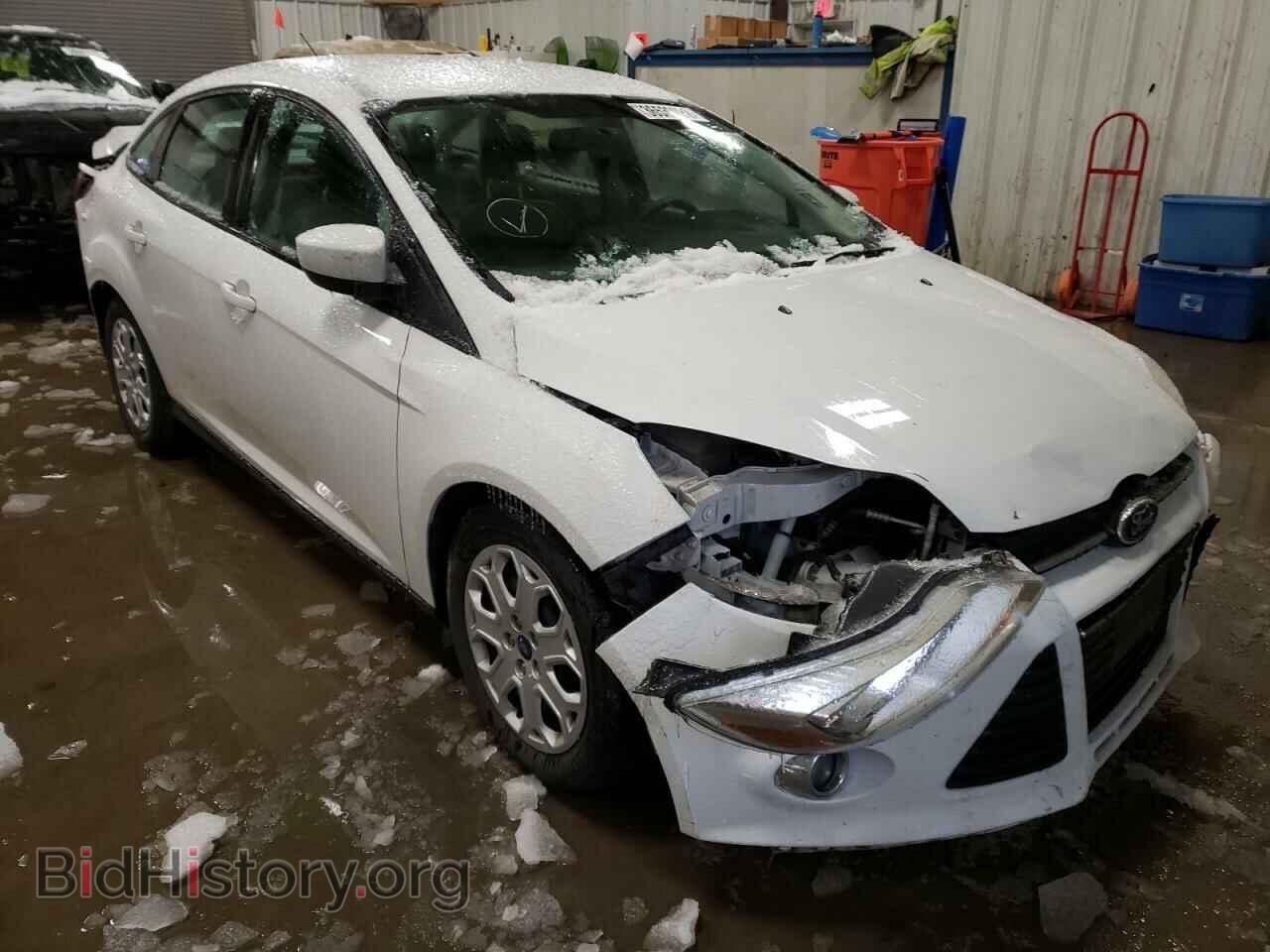 Photo 1FAHP3F26CL308470 - FORD FOCUS 2012