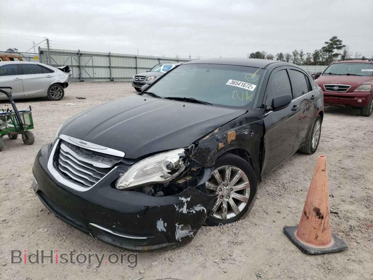 2013 CHRYSLER 200 - VIN: 1C3CCBBB1DN764080 - Фото 2
