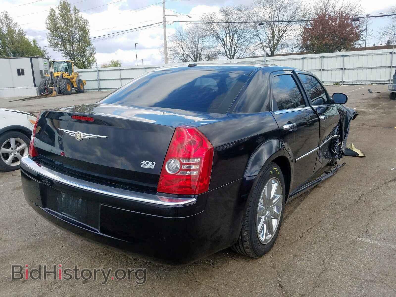 2009 CHRYSLER 300 - VIN: 2C3KA33VX9H576044 - Фото 4