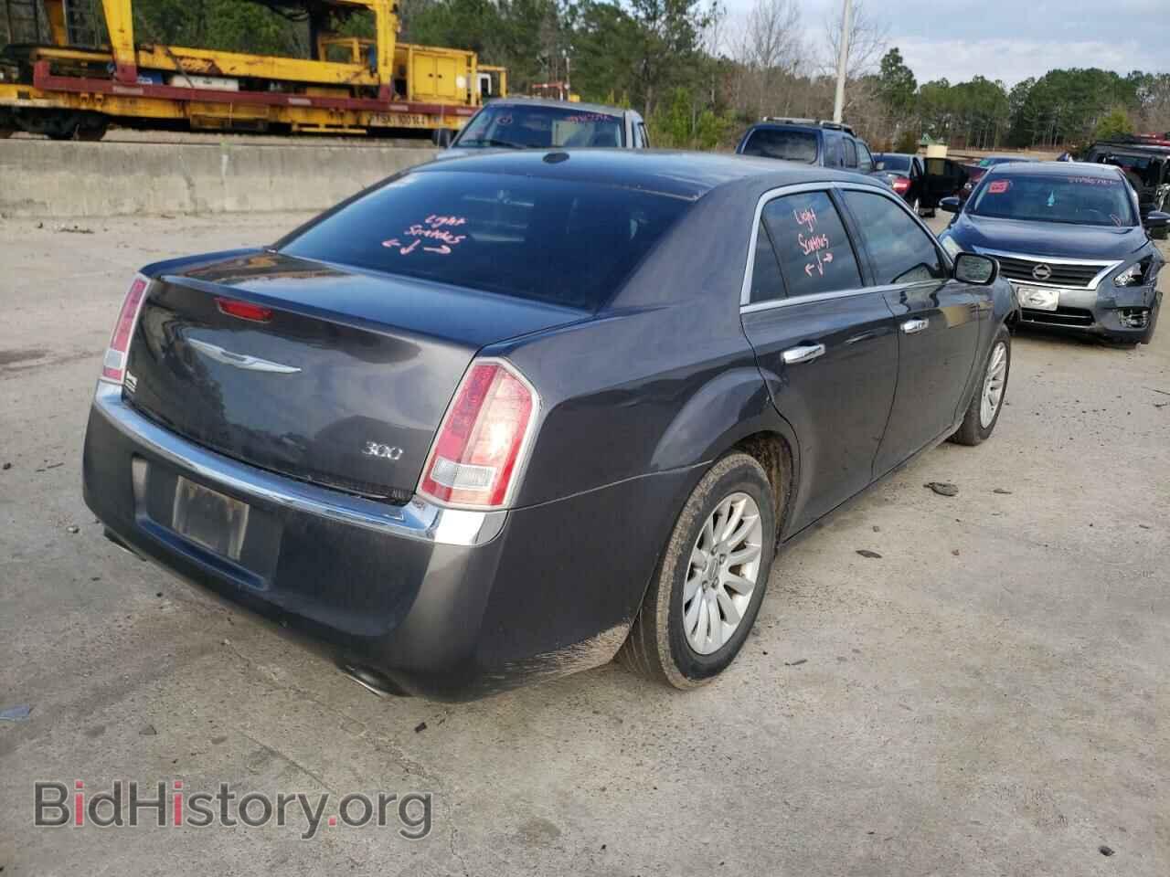 2013 CHRYSLER 300 - VIN: 2C3CCAAG0DH723231 - Фото 4