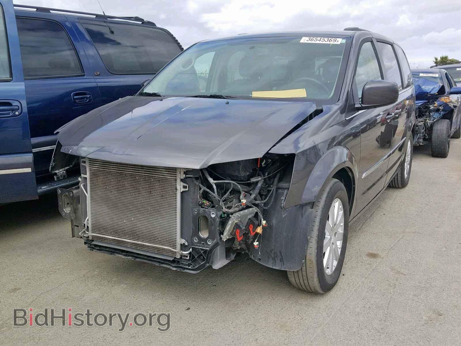 2016 CHRYSLER TOWN & COU - VIN: 2C4RC1BG9GR282637 - Фото 2