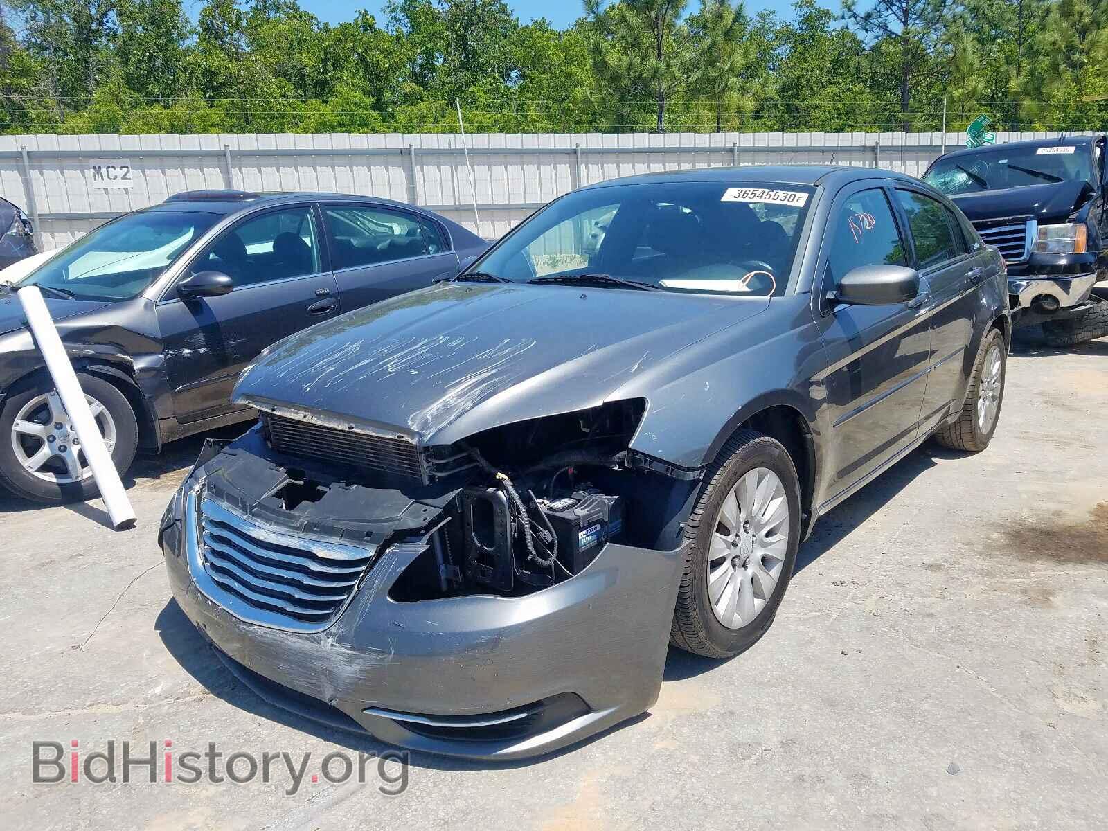 2012 CHRYSLER 200 - VIN: 1C3CCBAB2CN201748 - Фото 2
