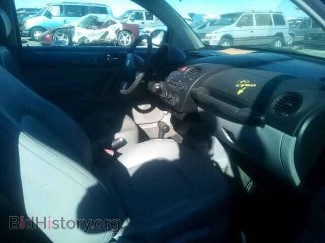 2005 VOLKSWAGEN BEETLE - VIN: 3VWCD31C35M406643 - Фото 5