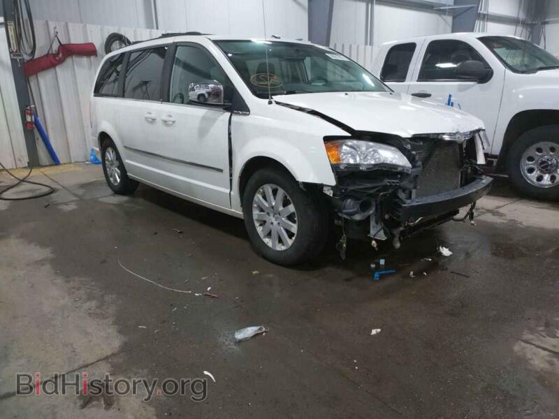 2010 Chrysler MINIVAN Town & COU (VIN 2A4RR5DX4AR149613) — фото 1 из 10, Copart, повреждение: передняя часть