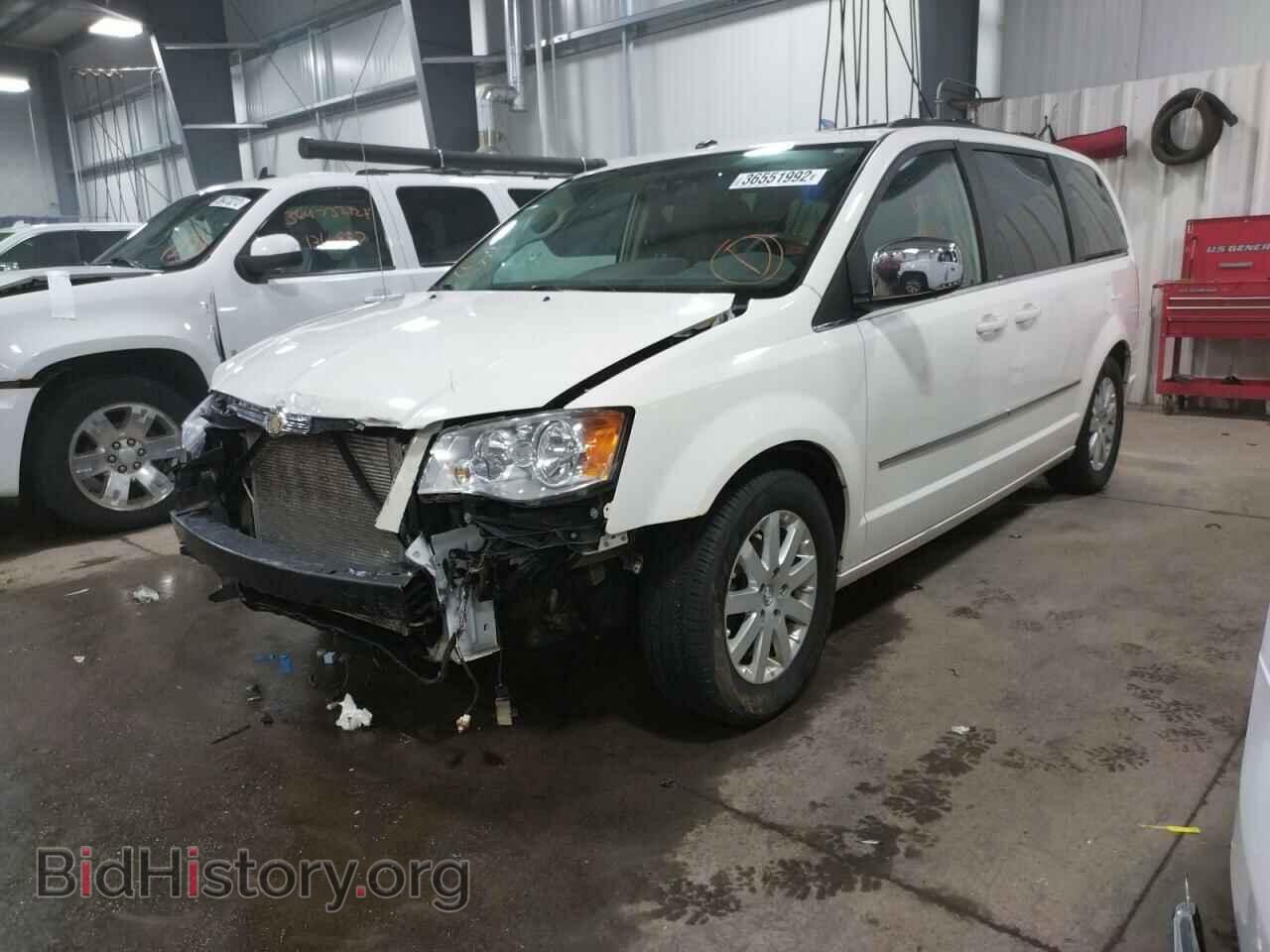 2010 CHRYSLER MINIVAN - VIN: 2A4RR5DX4AR149613 - Фото 2