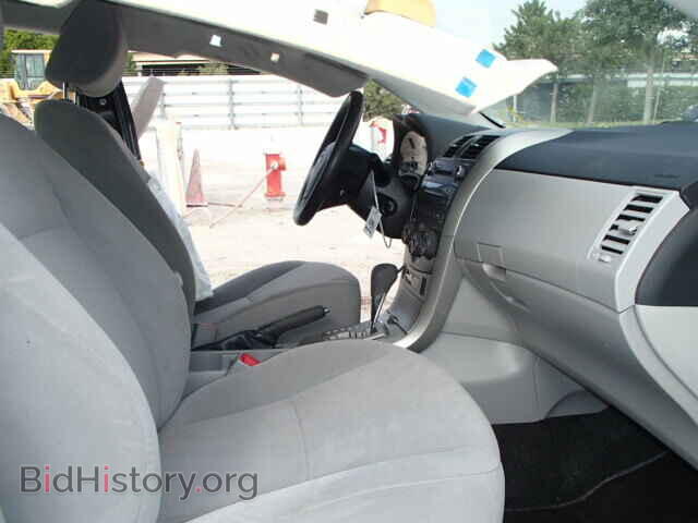2011 TOYOTA COROLLA - VIN: JTDBU4EE1B9139948 - Фото 5