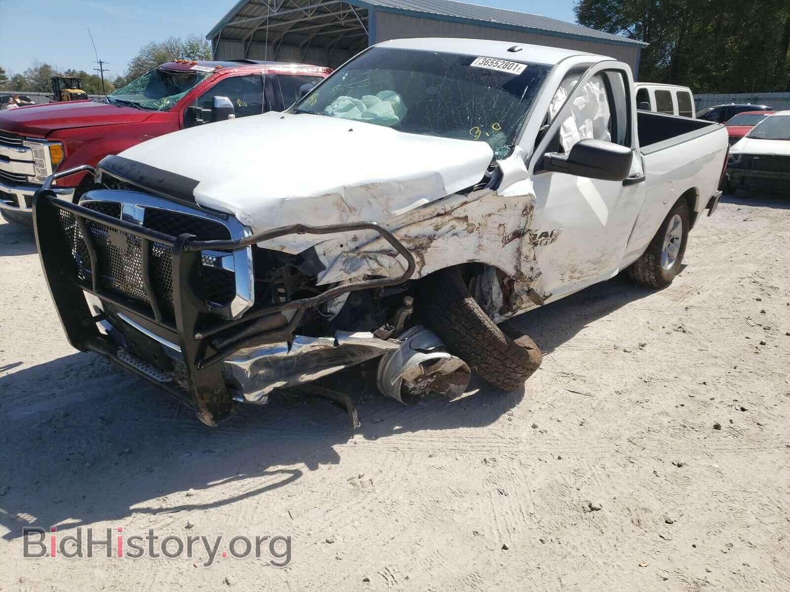 2017 RAM 1500 - VIN: 3C6JR7AT5HG789675 - Фото 2