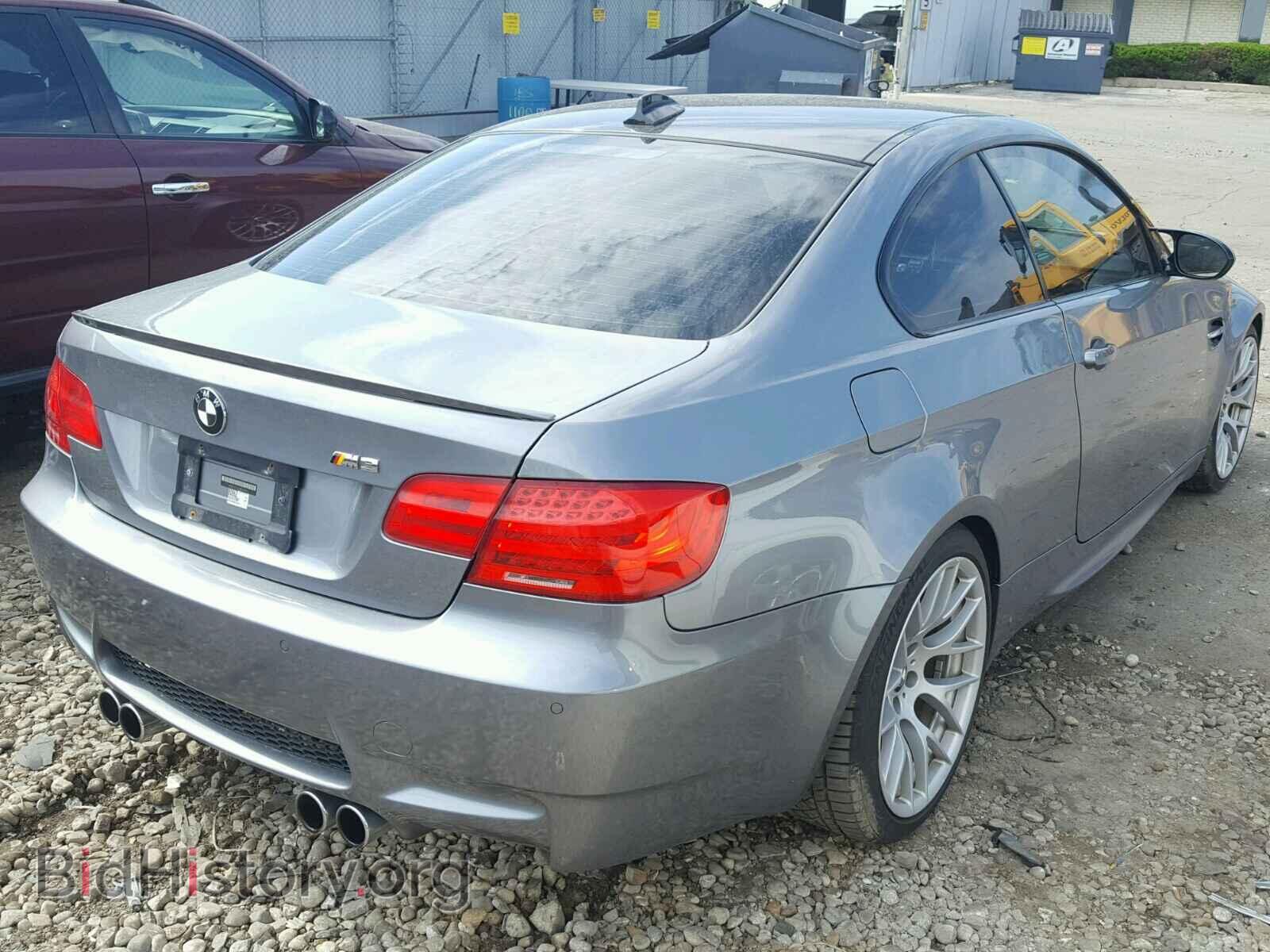 2011 BMW M3 - VIN: WBSKG9C56BE368942 - Фото 4