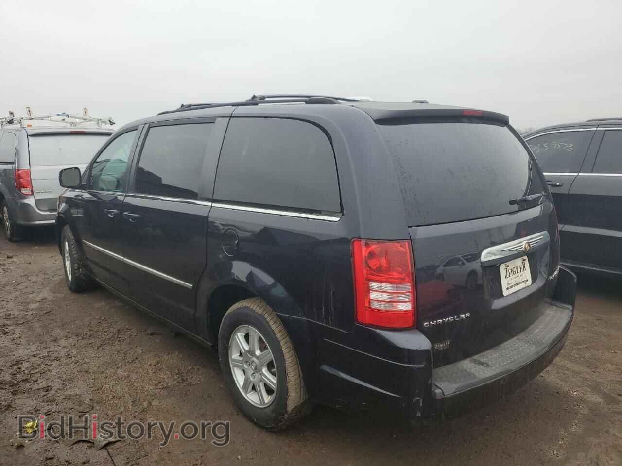 2010 CHRYSLER MINIVAN - VIN: 2A4RR8D1XAR480466 - Photo 2