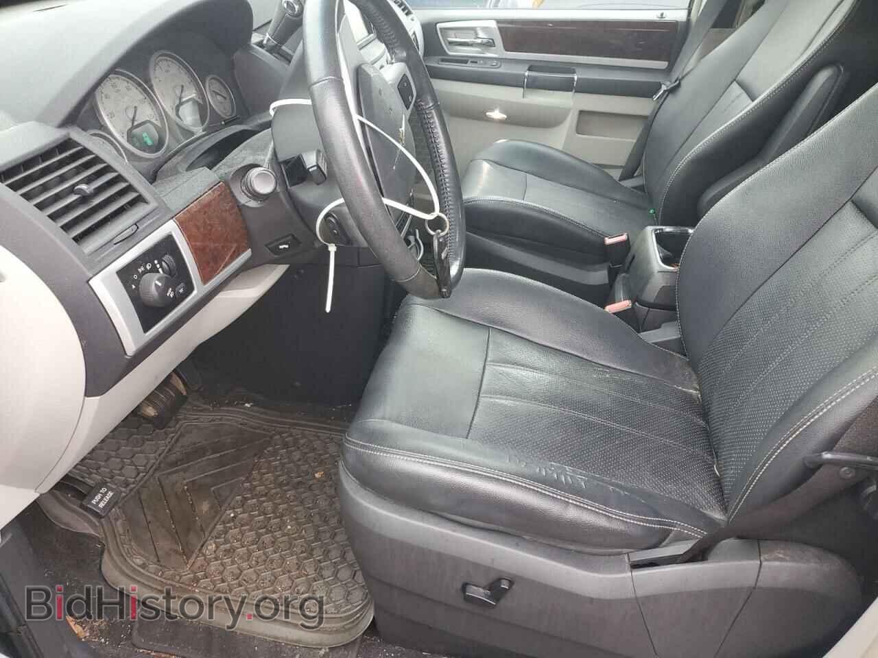 2010 CHRYSLER MINIVAN - VIN: 2A4RR8D1XAR480466 - Photo 7