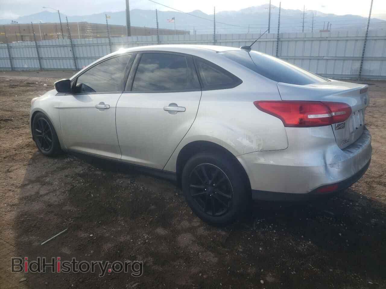 2017 FORD FOCUS - VIN: 1FADP3F2XHL303763 - Фото 2