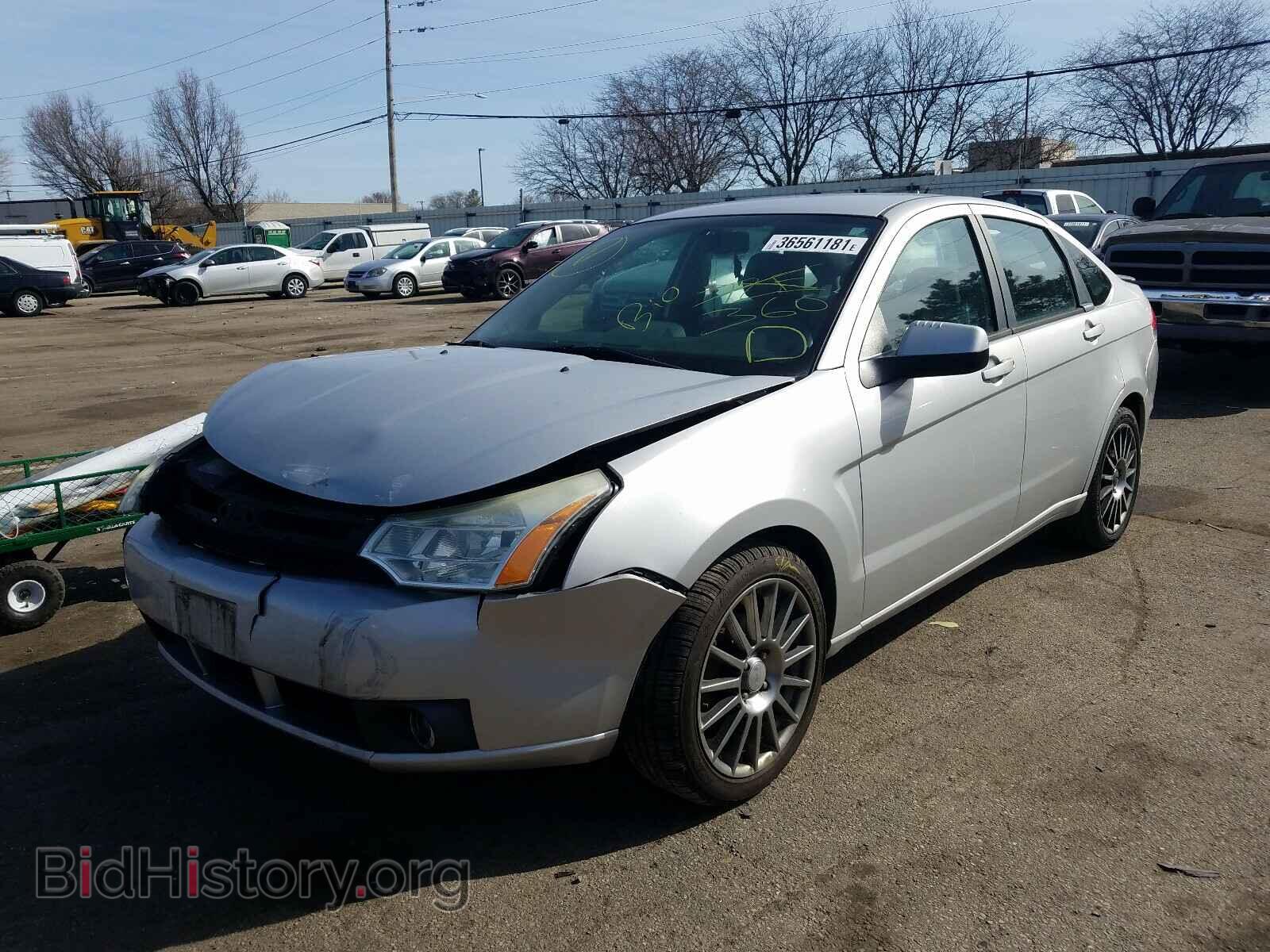 2009 FORD FOCUS - VIN: 1FAHP36N09W156851 - Photo 2