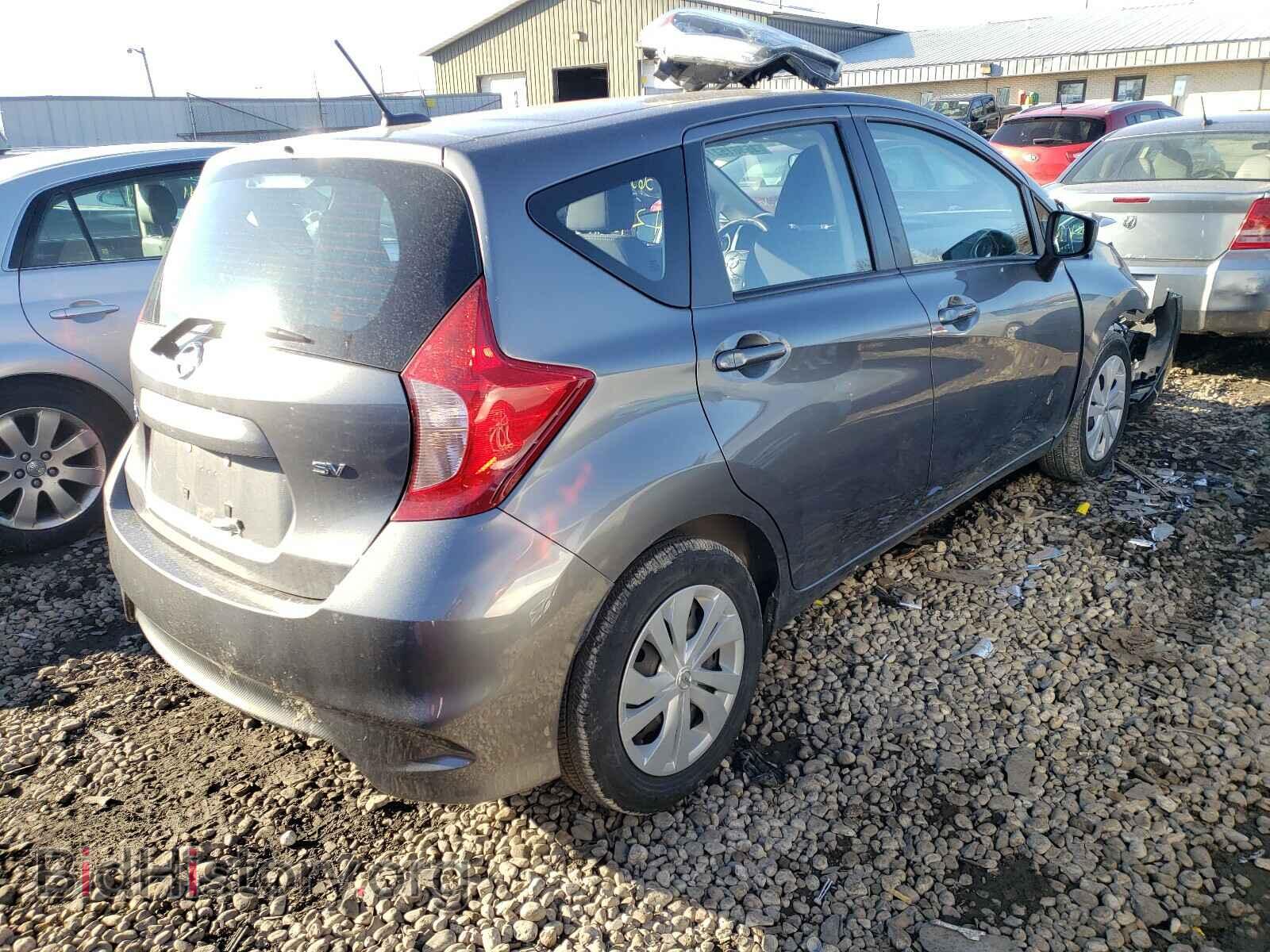 2017 NISSAN VERSA - VIN: 3N1CE2CP3HL358584 - Фото 4