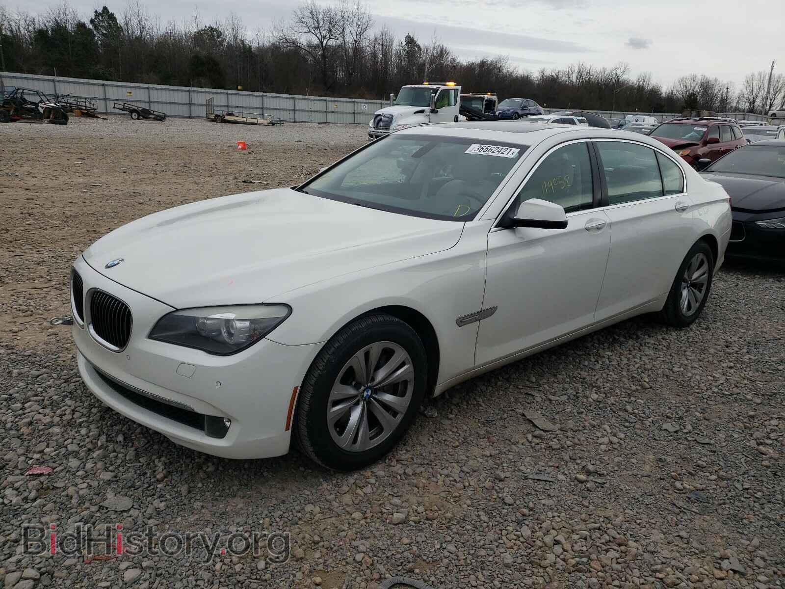 2012 BMW 7 SERIES - VIN: WBAKB4C54CC575784 - Фото 2