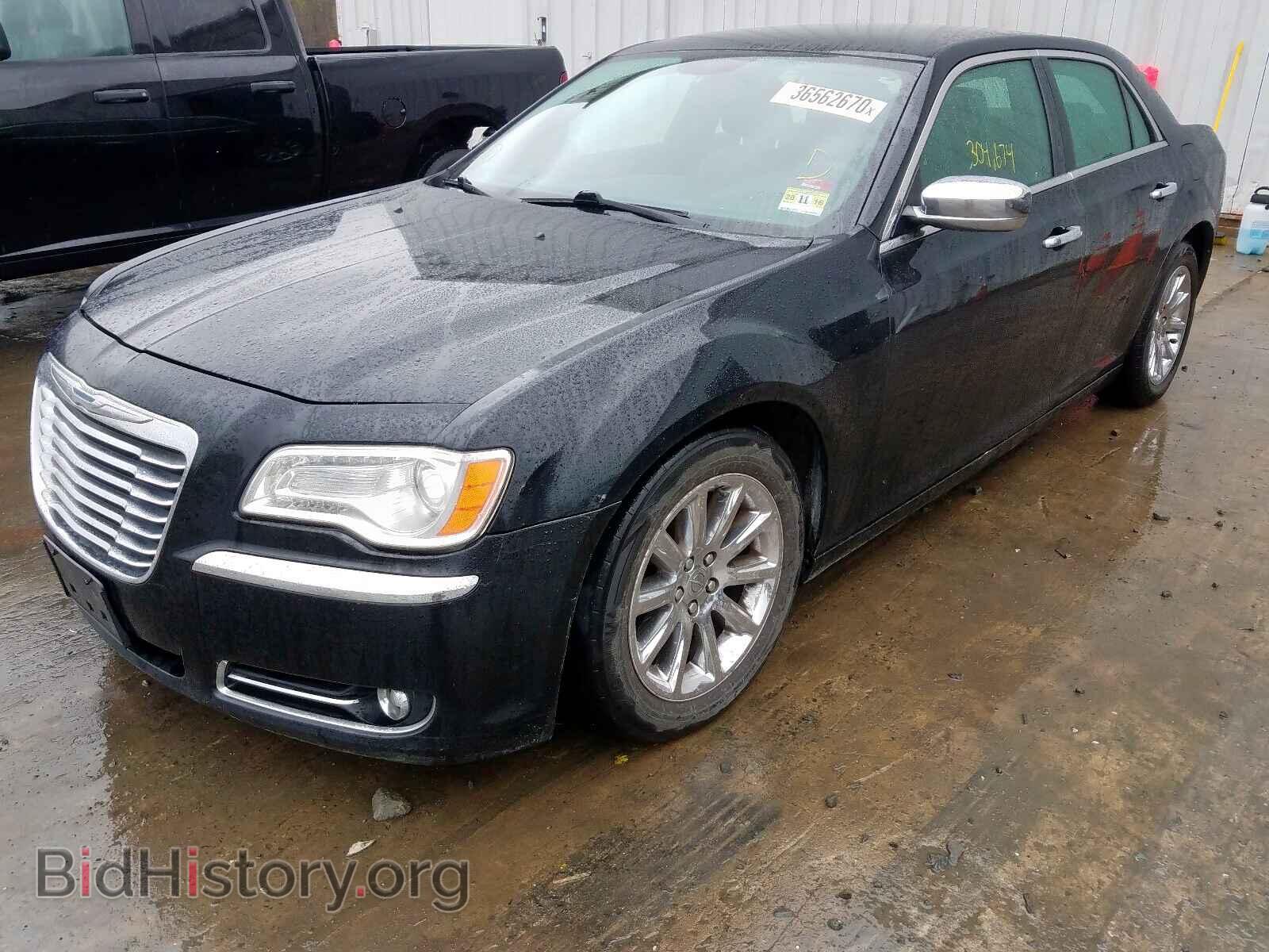 2014 CHRYSLER 300 - VIN: 2C3CCAAG3EH149211 - Фото 2