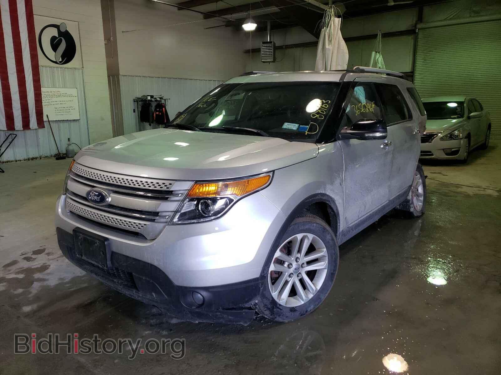 2011 FORD EXPLORER - VIN: 1FMHK8D85BGA49812 - Фото 2