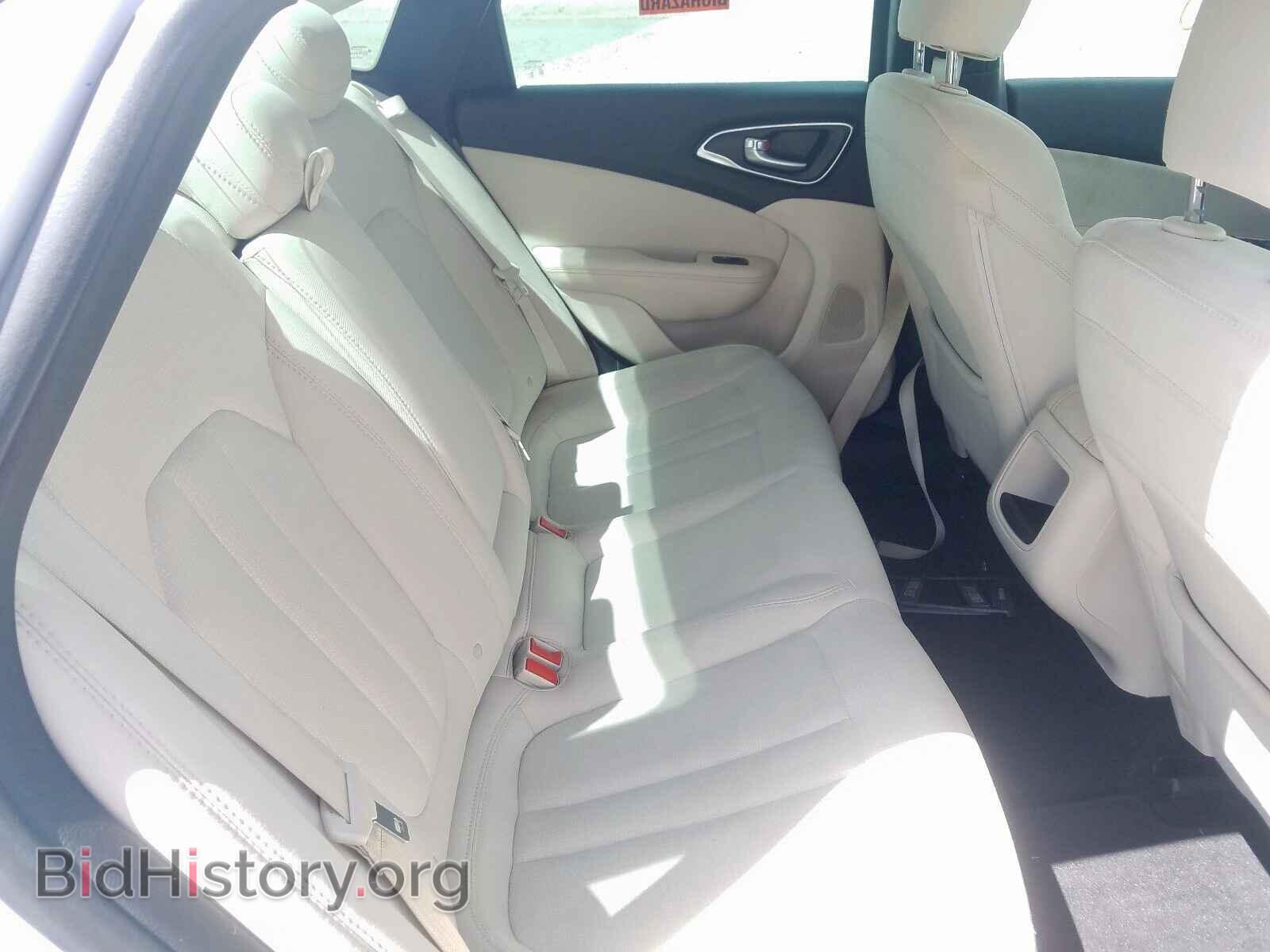 2015 CHRYSLER 200 - VIN: 1C3CCCAB4FN560318 - Photo 6